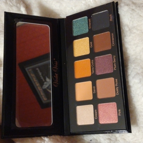 Essentials Eyeshadow Palette - Violet Voss - Picture 2 of 3